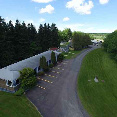 Lionstone Inn Motel & Cottages Pictou Exterior foto