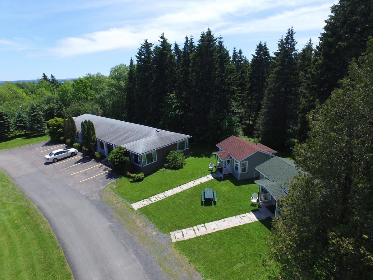 Lionstone Inn Motel & Cottages Pictou Exterior foto