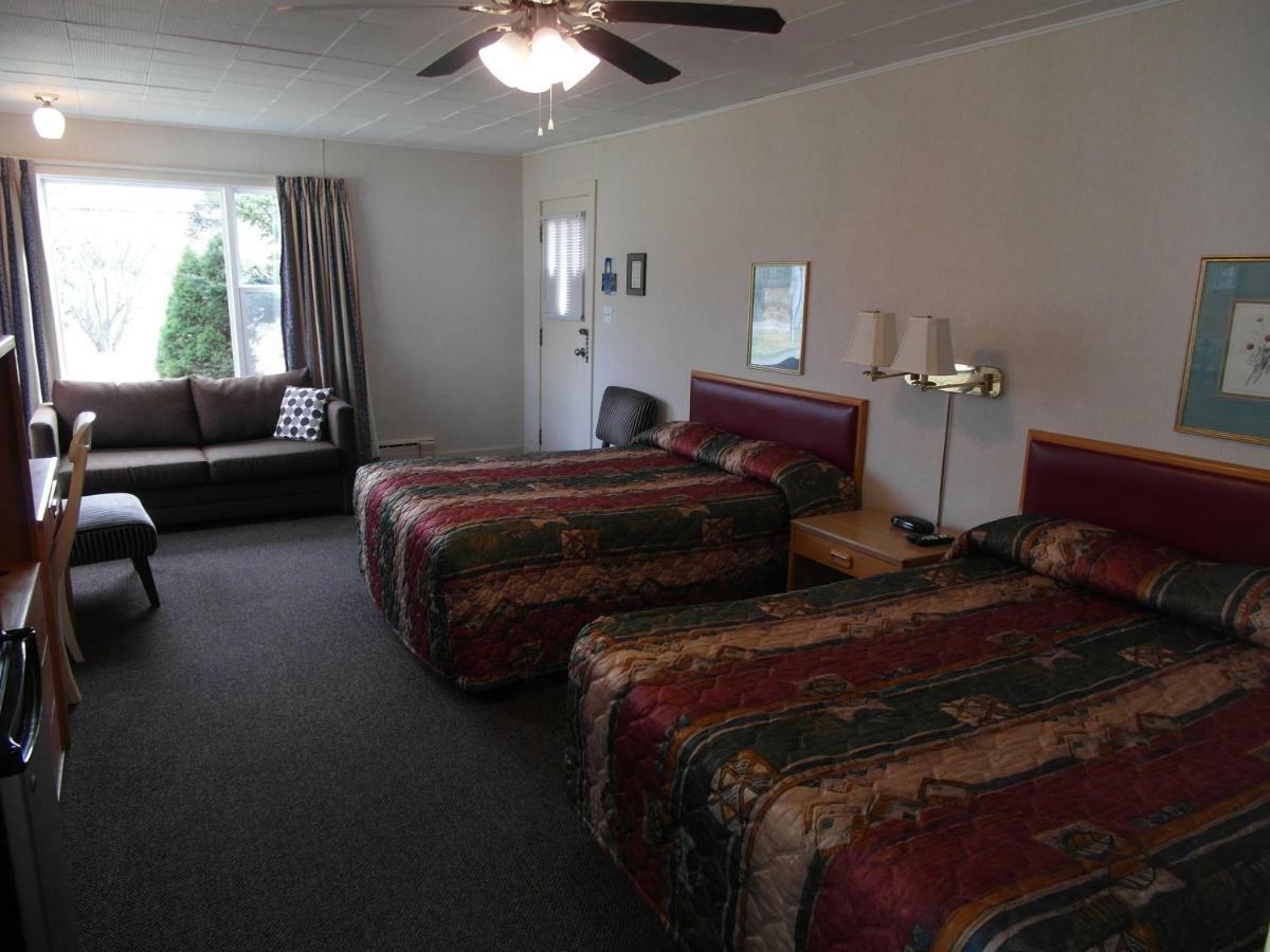 Lionstone Inn Motel & Cottages Pictou Exterior foto