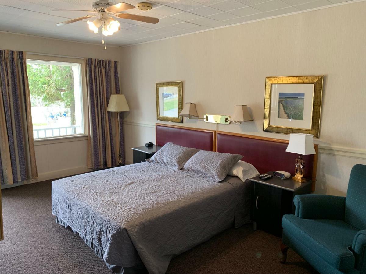 Lionstone Inn Motel & Cottages Pictou Exterior foto